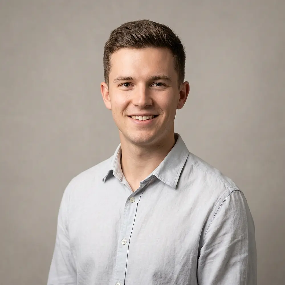 Portrait of tutor Marcus Bell